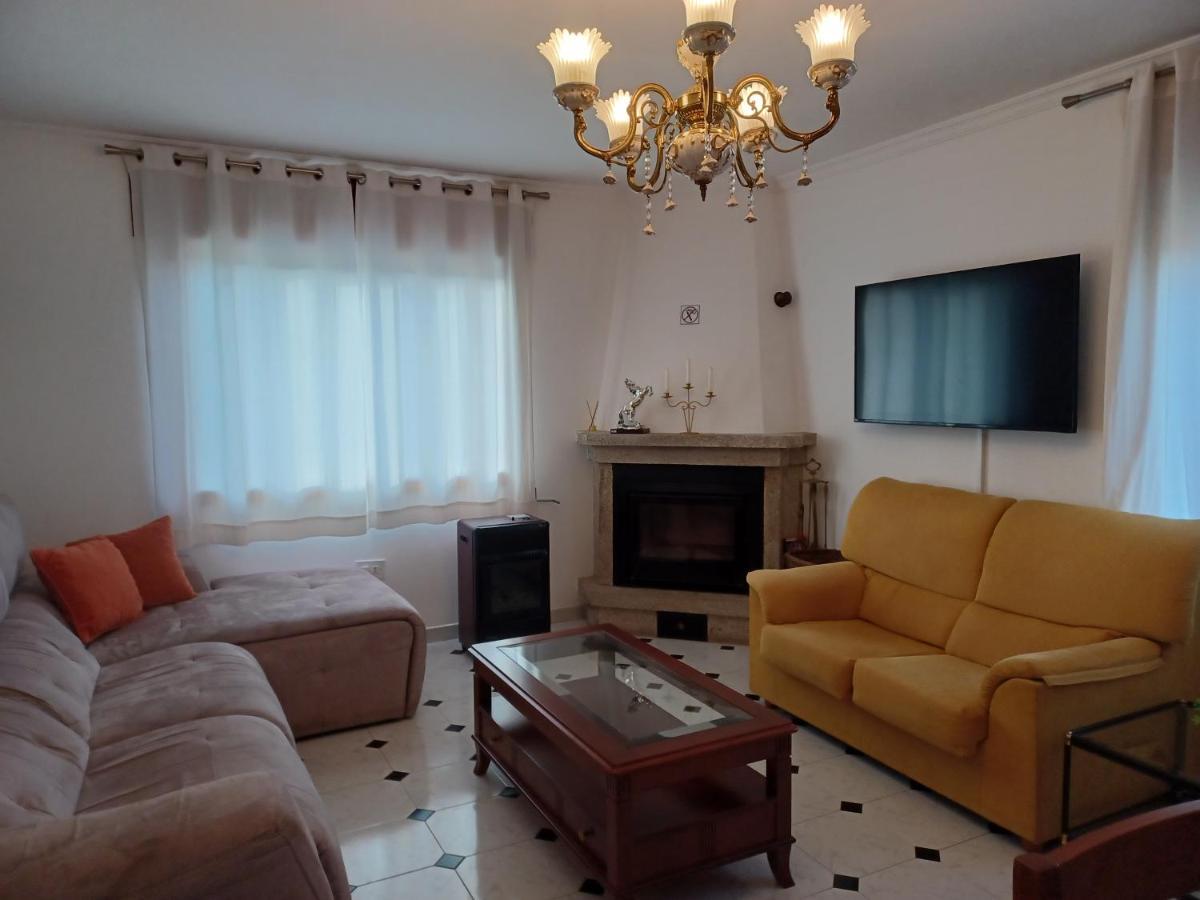 Acogedora Casa De Campo Neda Extérieur photo